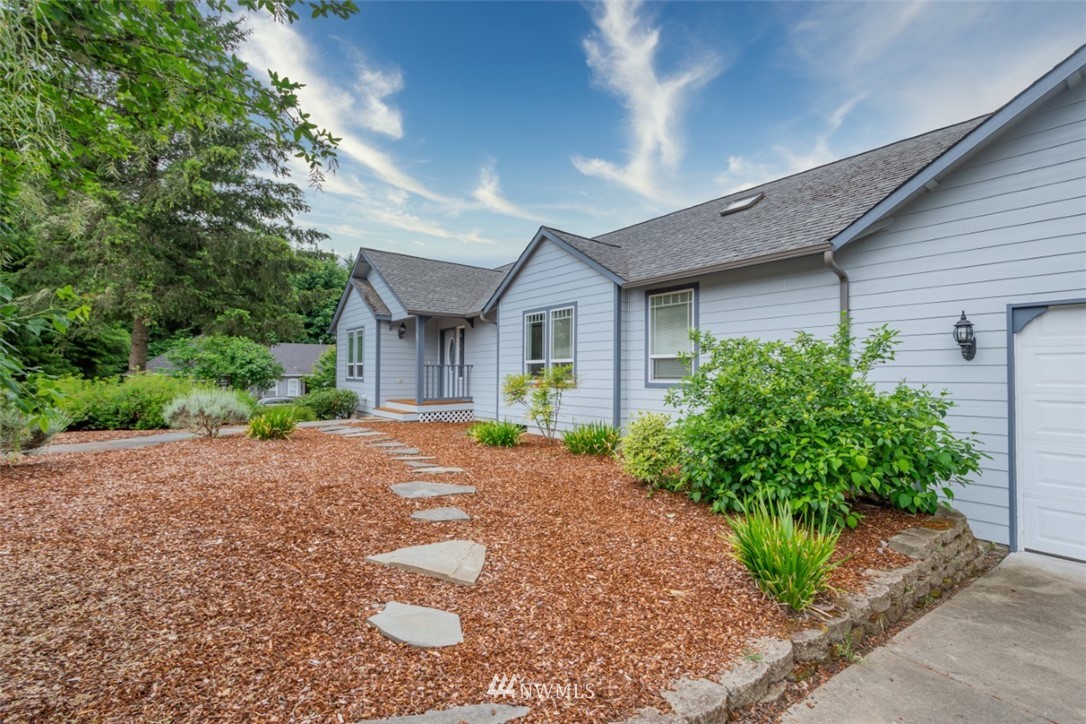 335 Southeast Valley View Way Chehalis, WA 98532 - Photo 5 of 24 Gallery Image 5