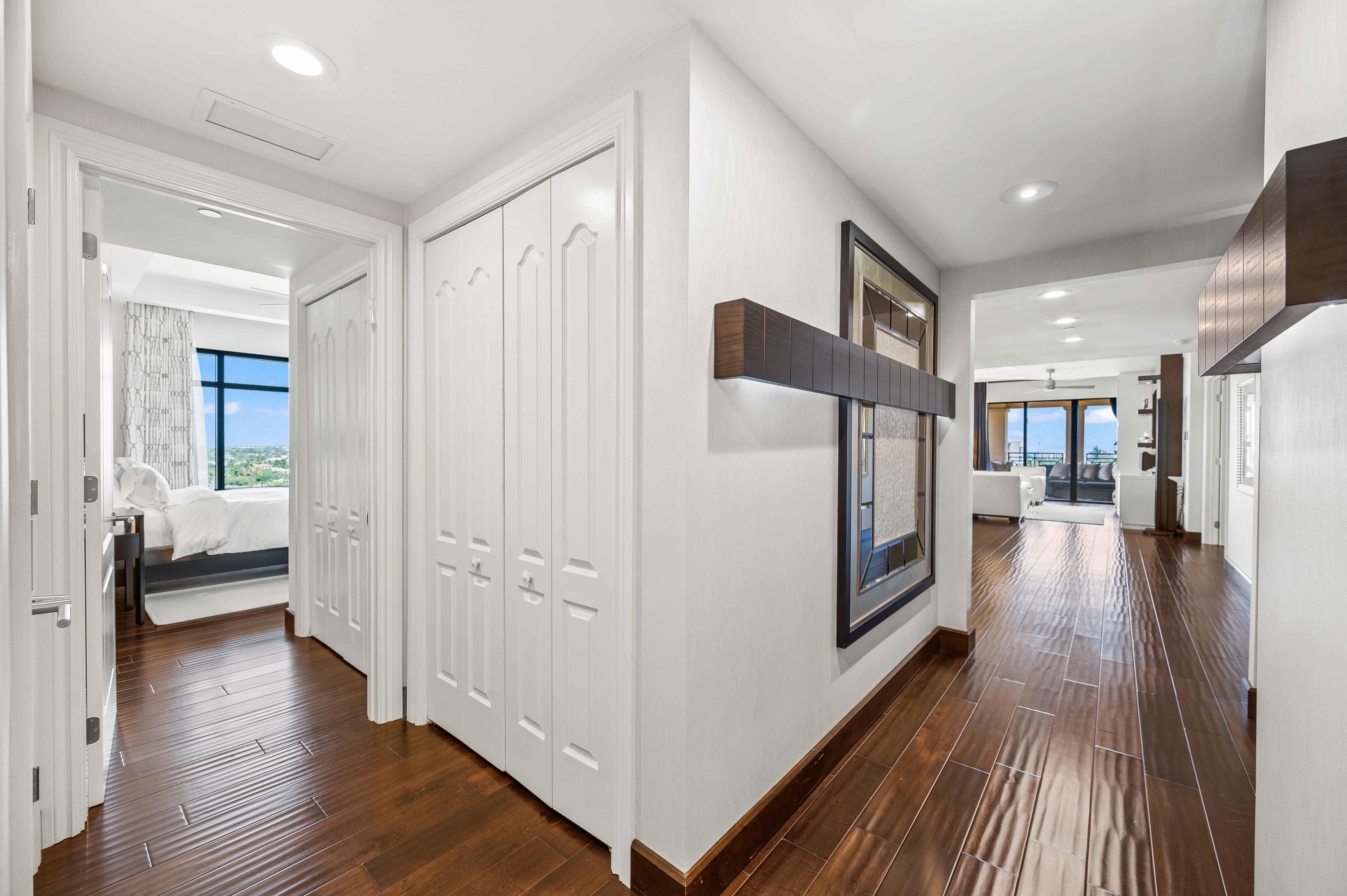 200 East Palmetto Park Road, Unit 806 Boca Raton, FL 33432 - Photo 49 of 76 Hallway to Both Guest Bedrooms