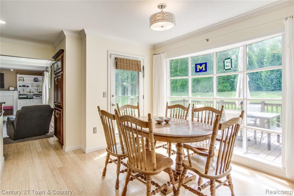 548 Ten Point Drive Rochester Hills, MI 48309 - Photo 10 of 46