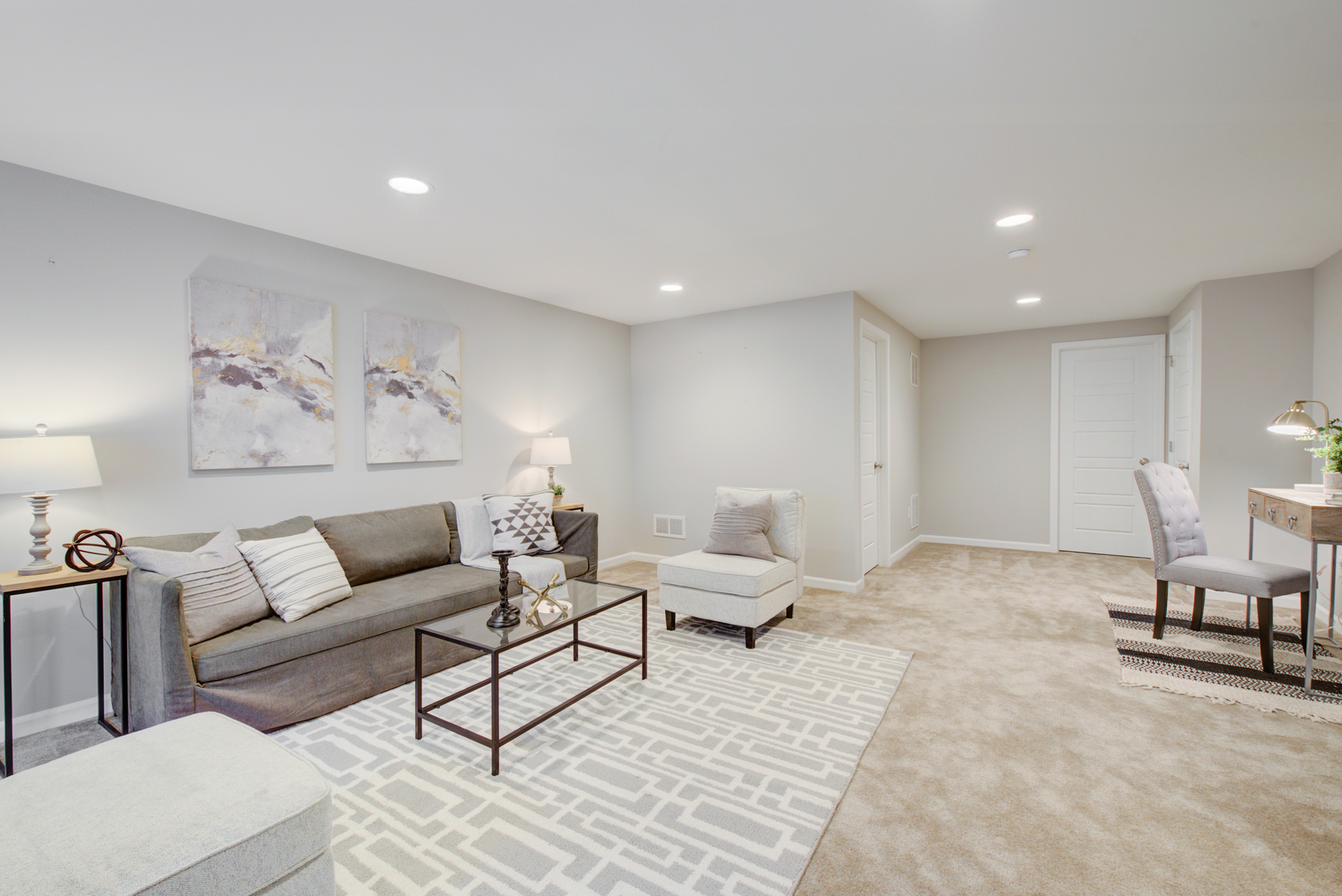 980 Station Boulevard Aurora, IL 60504 - Photo 21 of 27 a living room with furniture and a couch