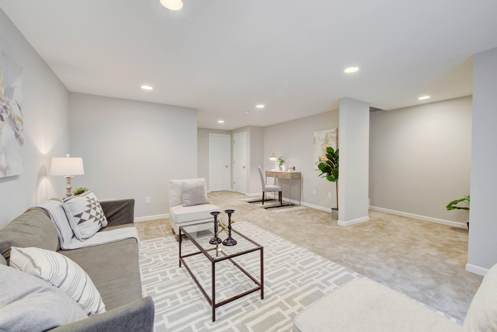 980 Station Boulevard Aurora, IL 60504 - Photo 22 of 27 a living room with furniture