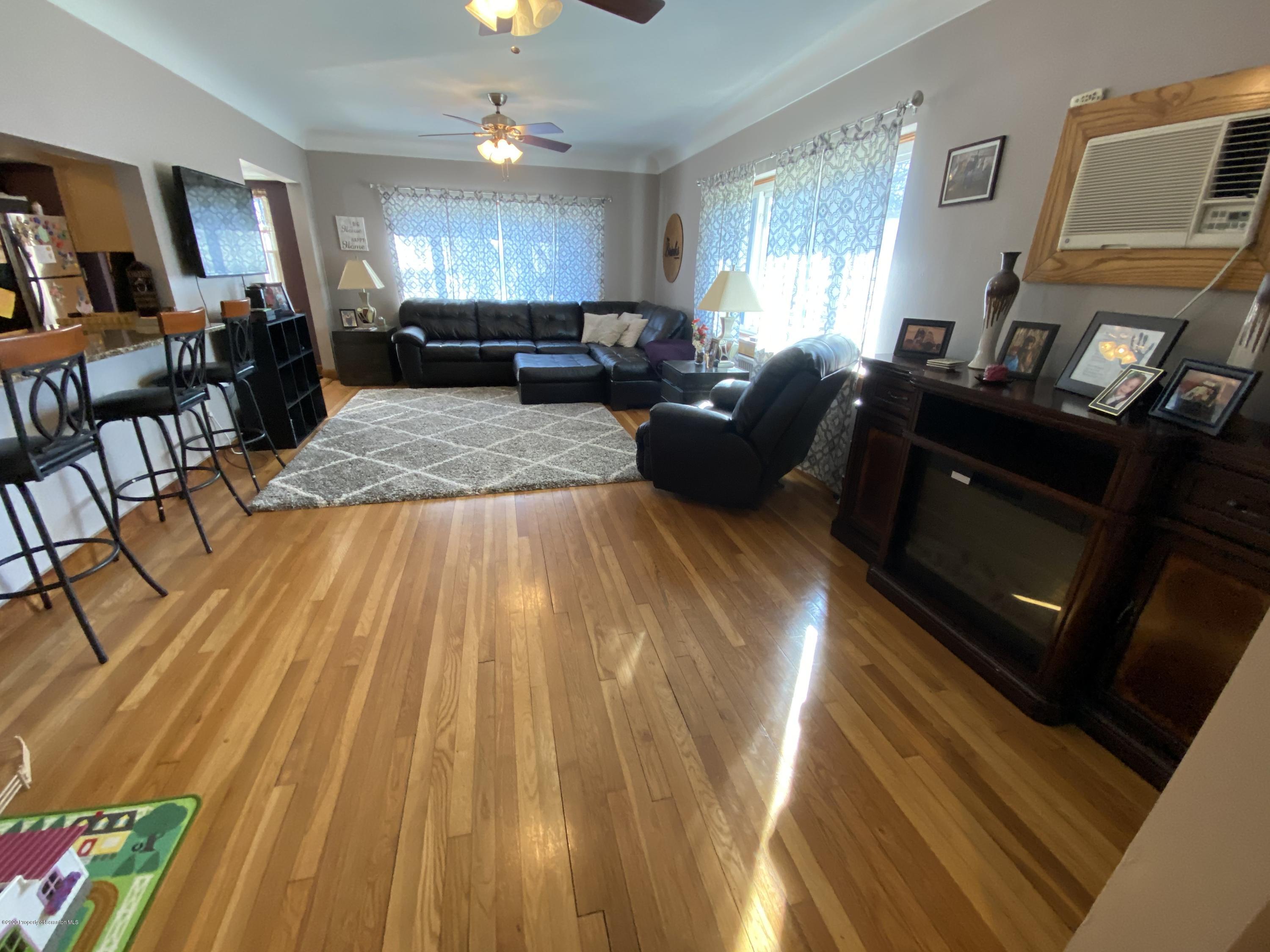 1501 Mt Cobb Road Lake Ariel, PA 18436 - Photo 3 of 35 Gallery Image 3