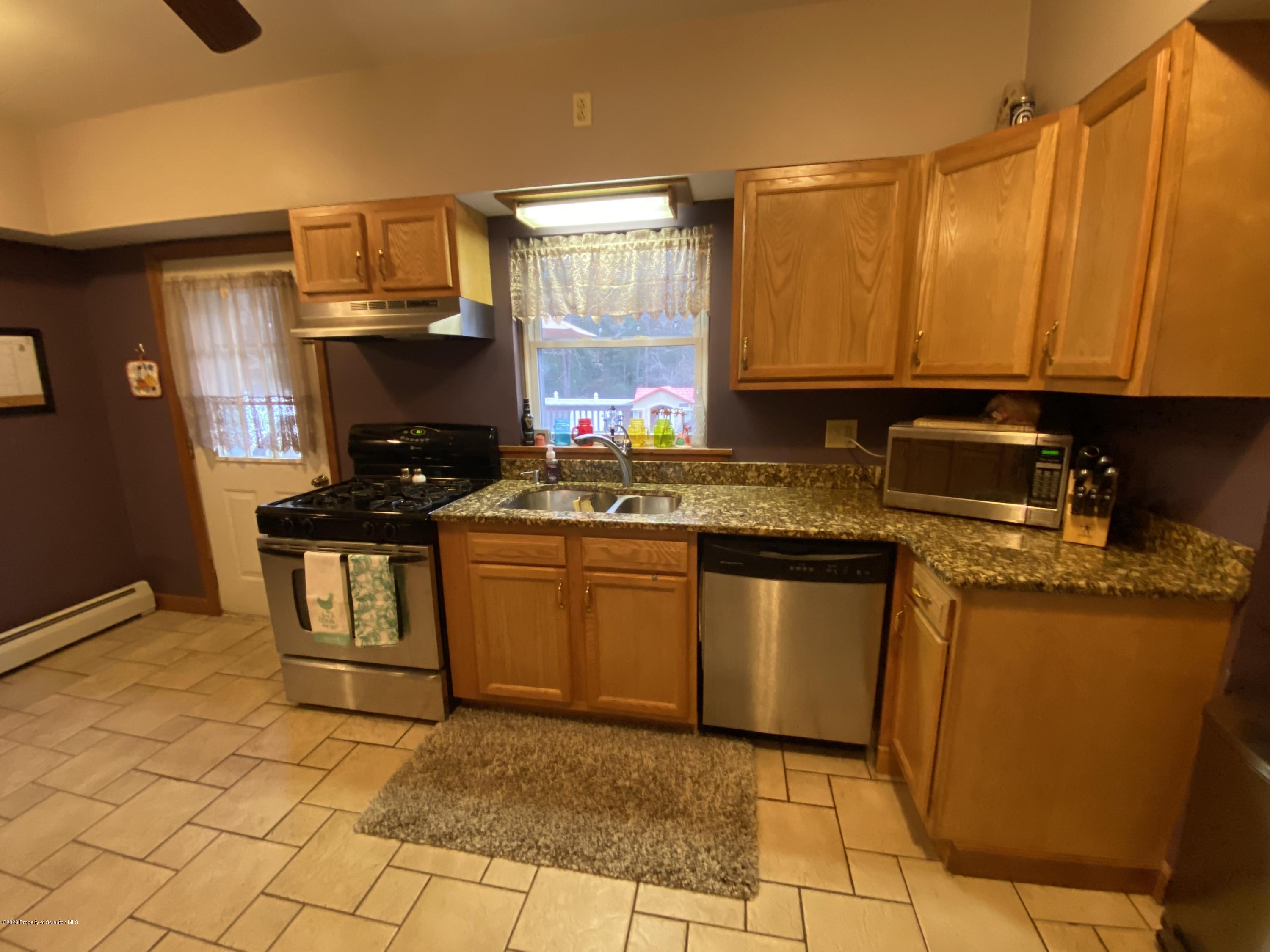 1501 Mt Cobb Road Lake Ariel, PA 18436 - Photo 8 of 35 Gallery Image 8