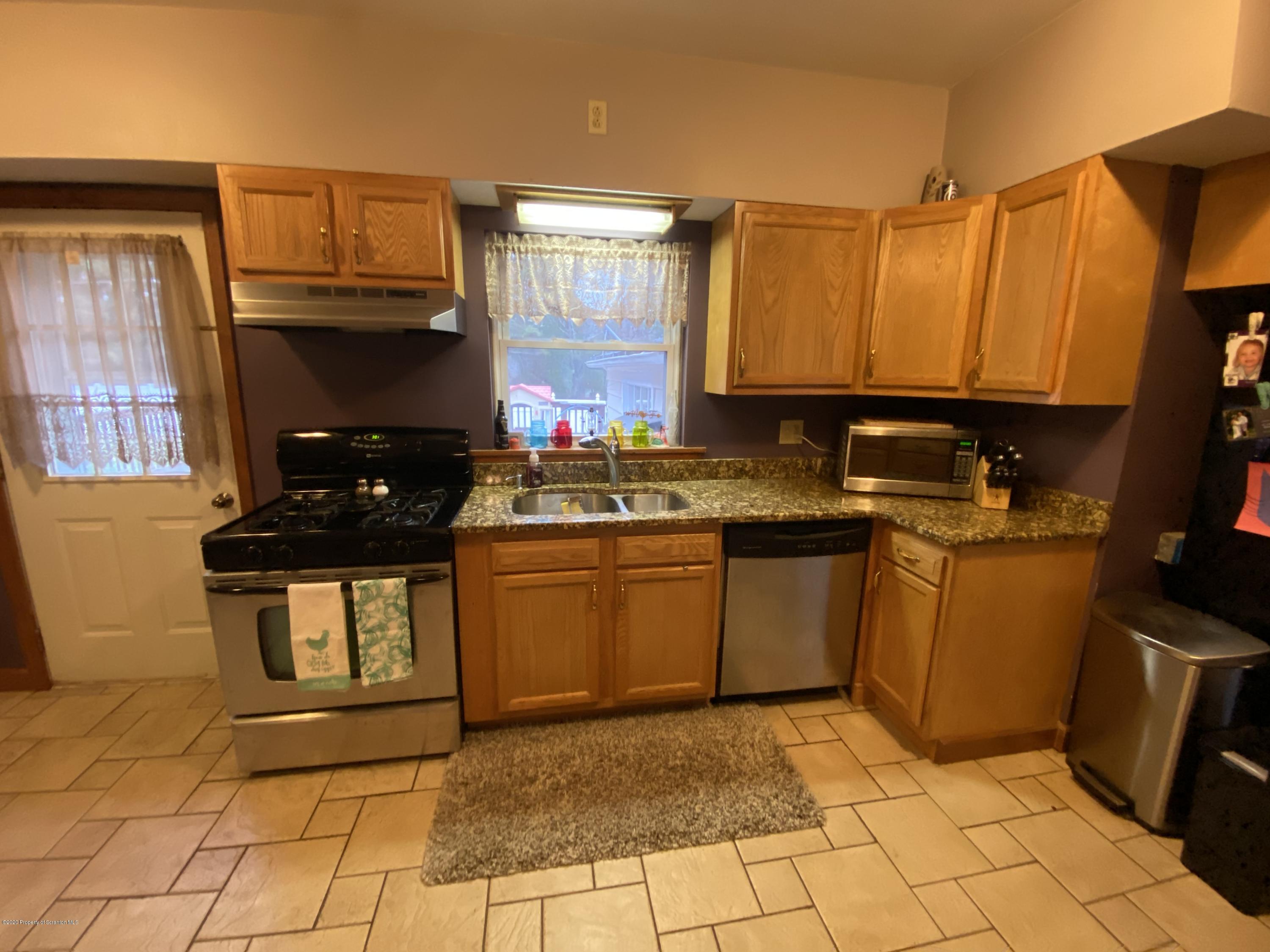1501 Mt Cobb Road Lake Ariel, PA 18436 - Photo 10 of 35 Gallery Image 10