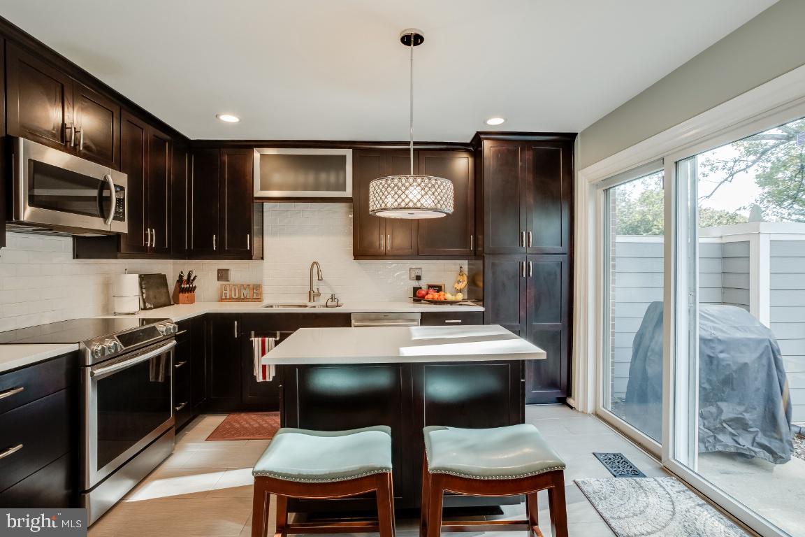 1809 Wainwright Drive Reston, VA 20190 - Photo 14 of 47 Gallery Image 14