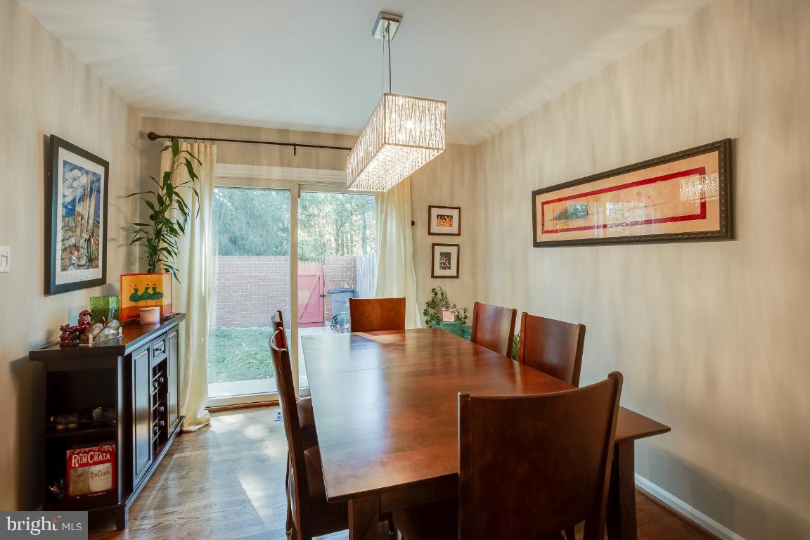 1809 Wainwright Drive Reston, VA 20190 - Photo 9 of 47 Gallery Image 9