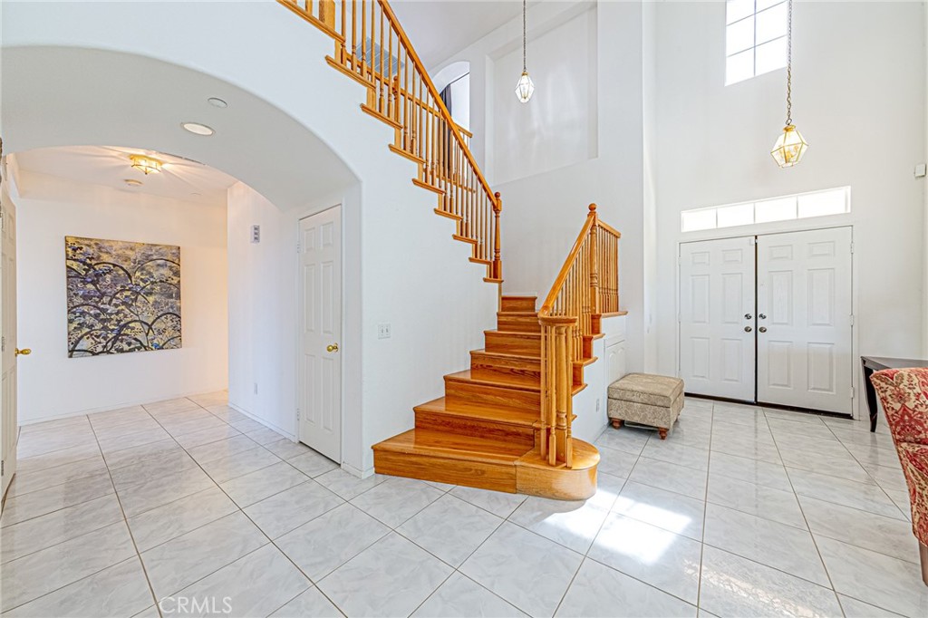 5423 Canmore Court Riverside, CA 92507 - Photo 5 of 58 a view of entryway and hall