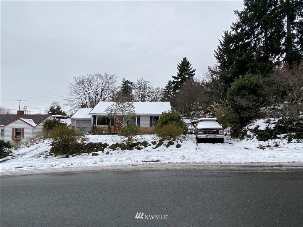 566 Bronson Way Northeast Renton, WA 98056 - Photo 1 of 4