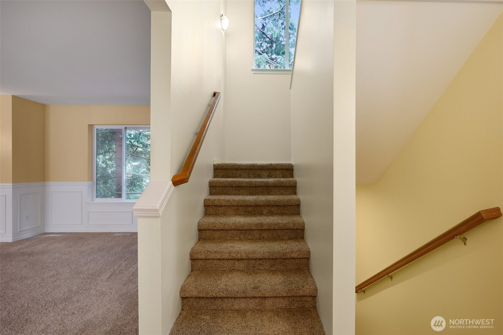 5502 240th Street Southwest, Unit C304 Mountlake Terrace, WA 98043 - Photo 15 of 30 a view of entryway