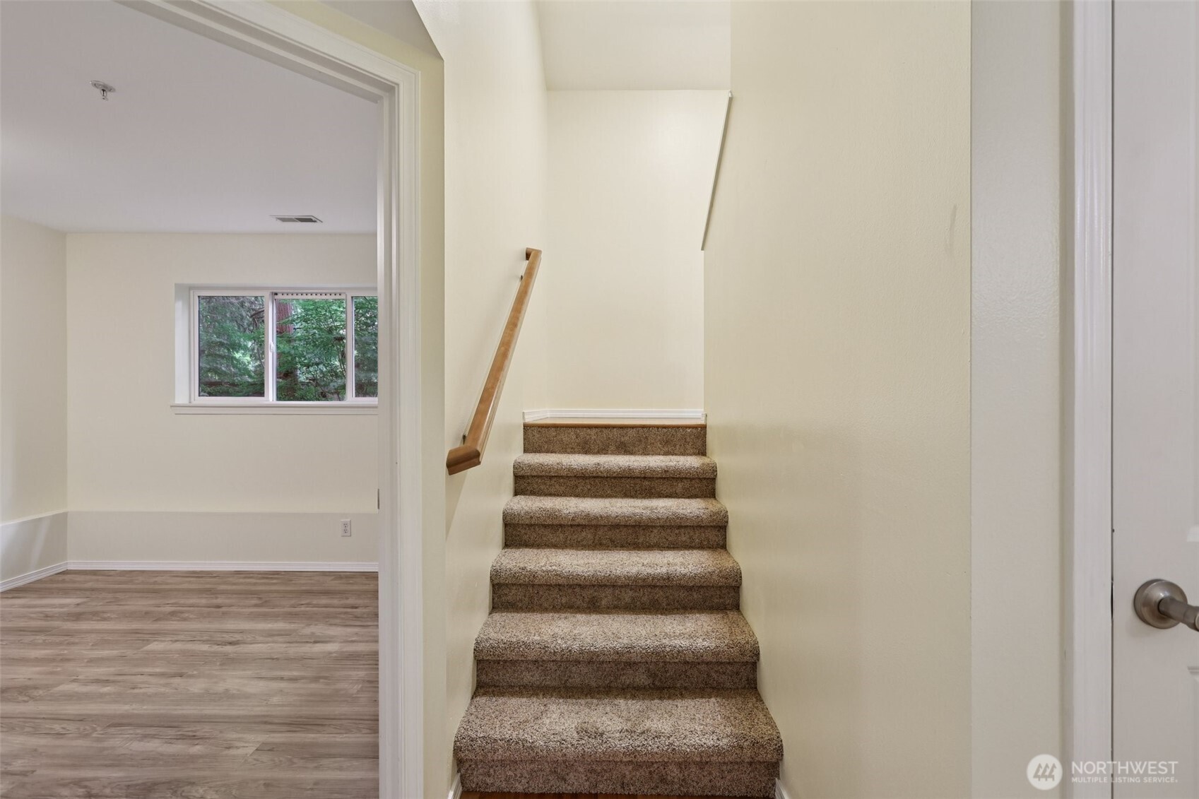 5502 240th Street Southwest, Unit C304 Mountlake Terrace, WA 98043 - Photo 16 of 30 a view of entryway
