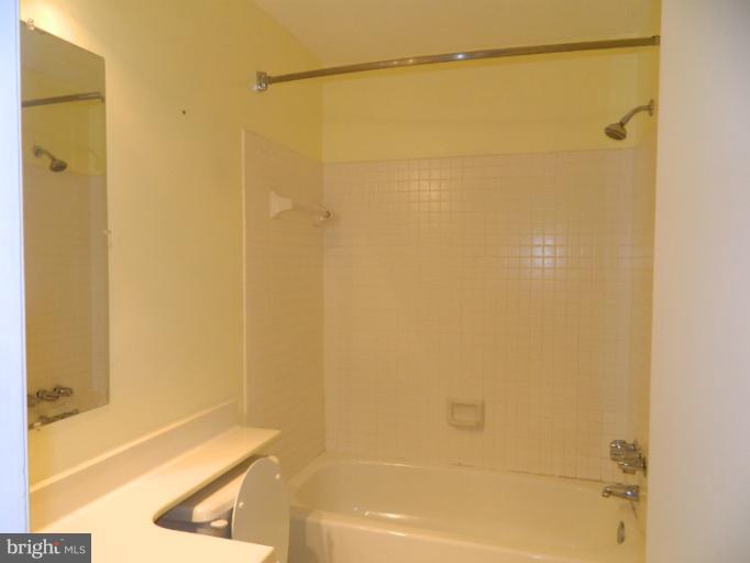 1507 Hugo Circle Silver Spring, MD 20906 - Photo 9 of 19 Bath