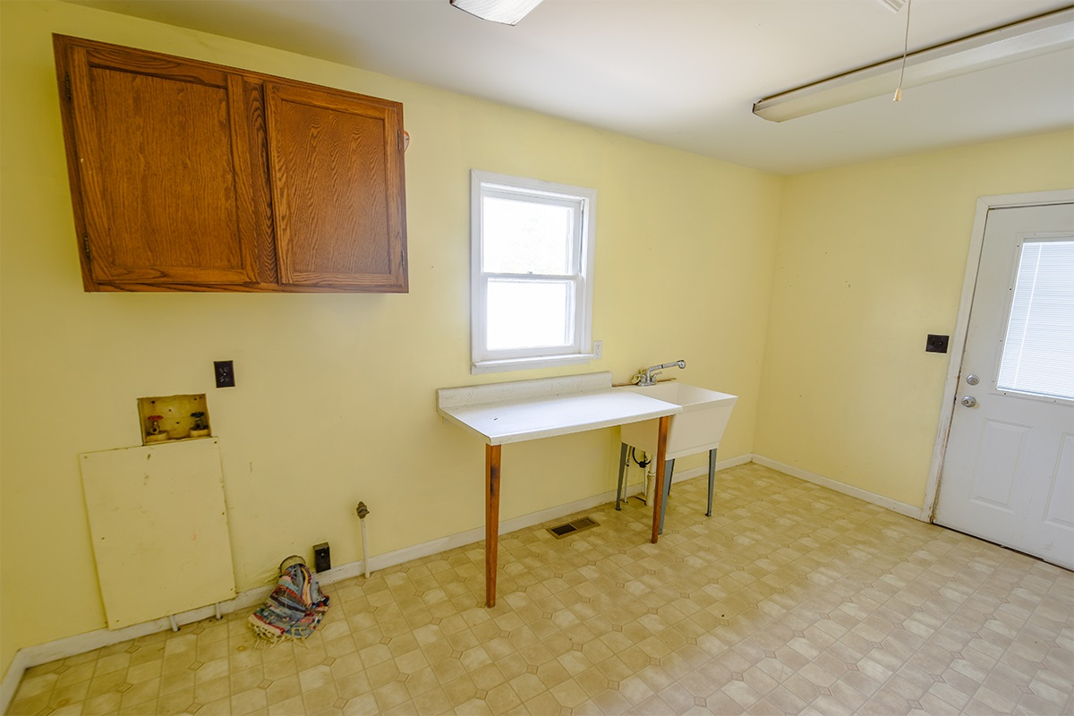 231 Maple Street Tipton, IN 46072 - Photo 3 of 23 Gallery Image 3