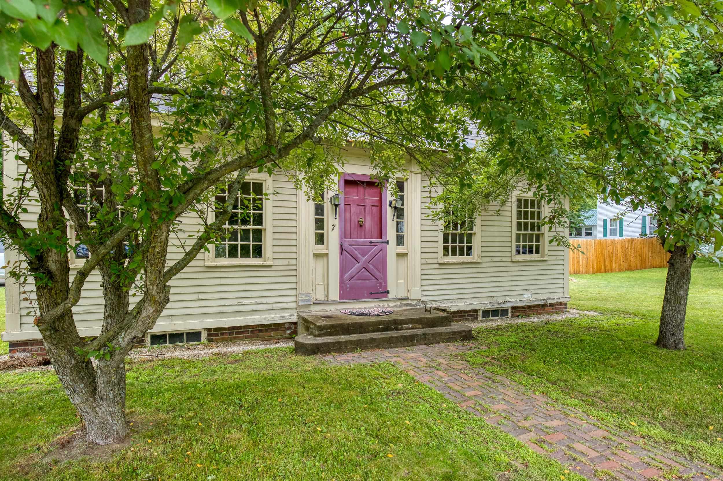 7 Plains Road Monroe, NH 03771 - Photo 1 of 37
