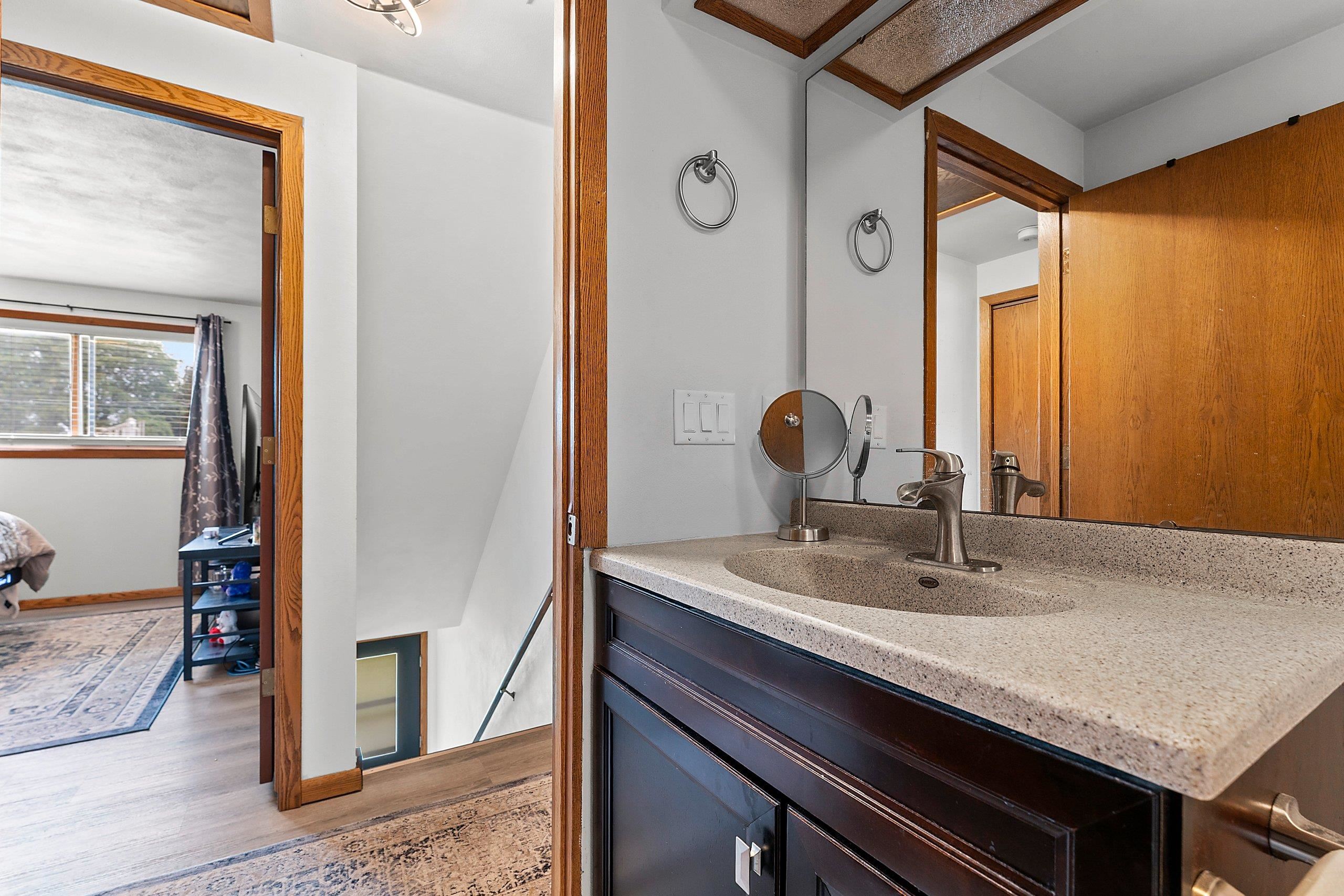 2529 Fond Du Lac Road Oshkosh, WI 54902 - Photo 19 of 39