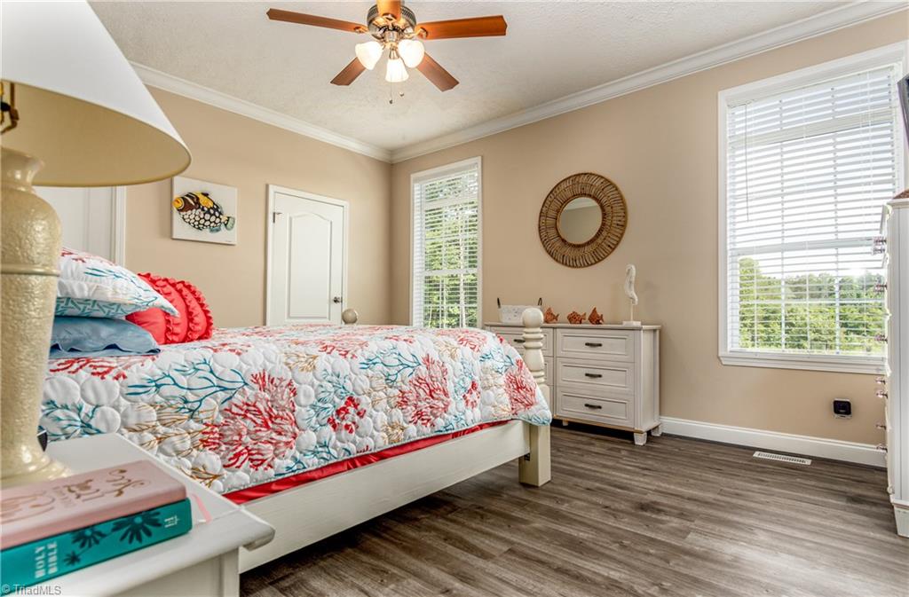 1015 Gordon Road Pinnacle, NC 27043 - Photo 19 of 21
