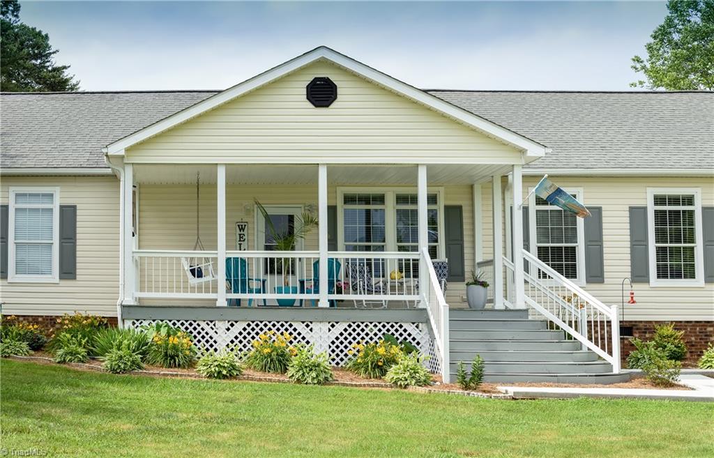 1015 Gordon Road Pinnacle, NC 27043 - Photo 5 of 21