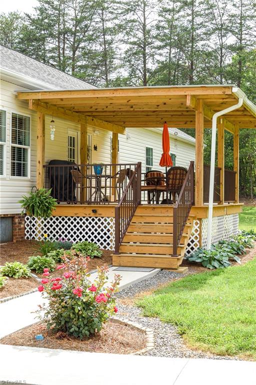 1015 Gordon Road Pinnacle, NC 27043 - Photo 7 of 21