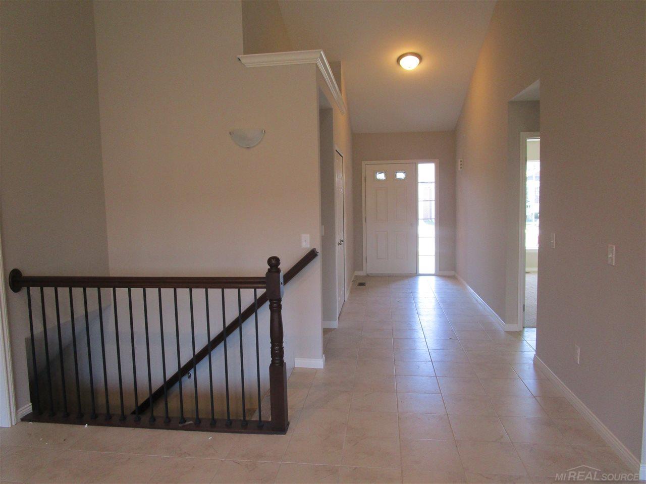 47408 Mariners New Baltimore, MI 48051 - Photo 2 of 15