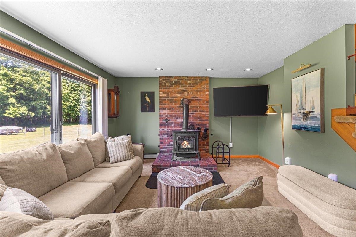 2206 Highgate Road Swanton, VT 05478 - Photo 4 of 50