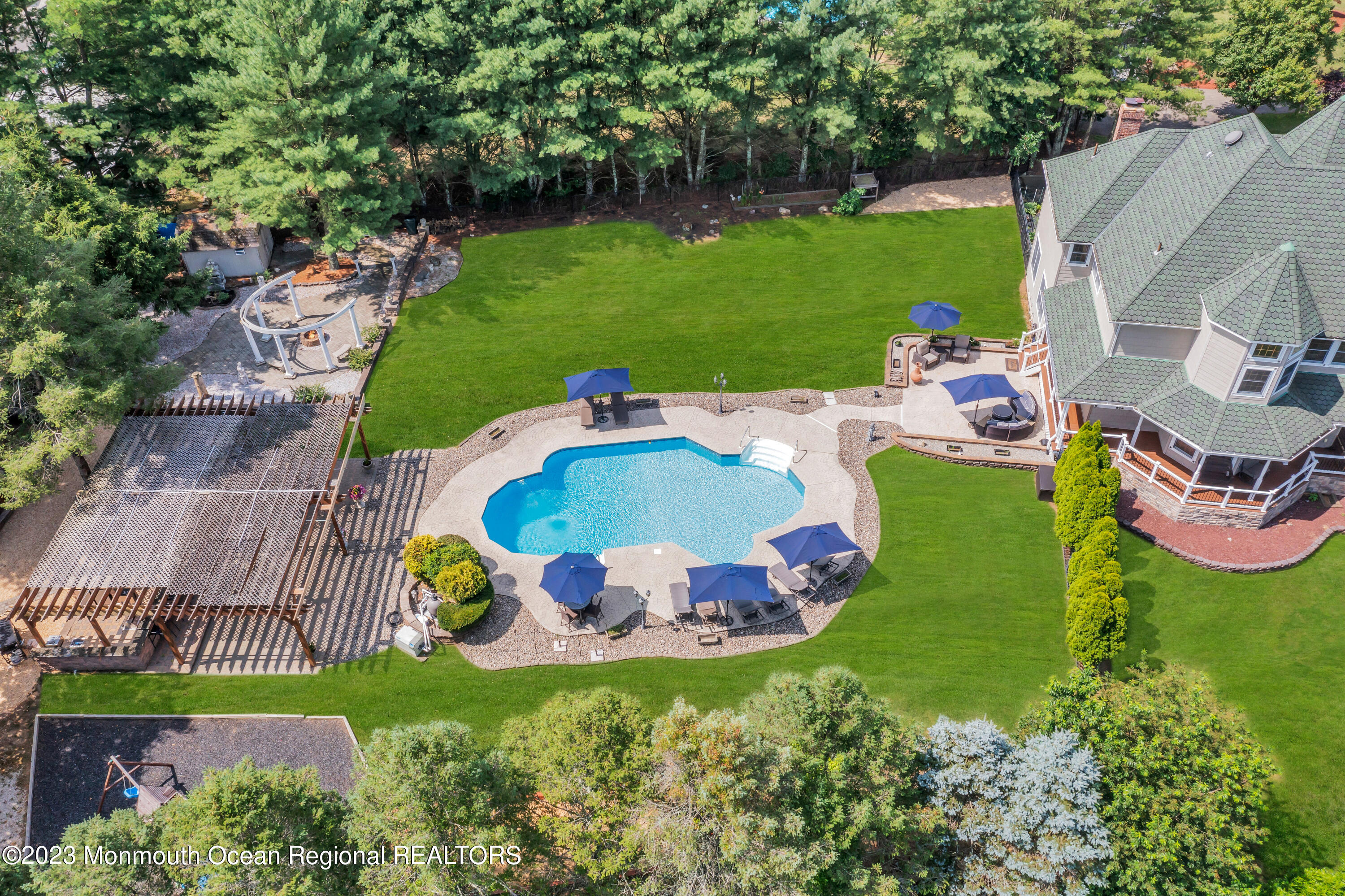 11 Hummingbird Way Jackson, NJ 08527 - Photo 47 of 69 102_dji_0262-1