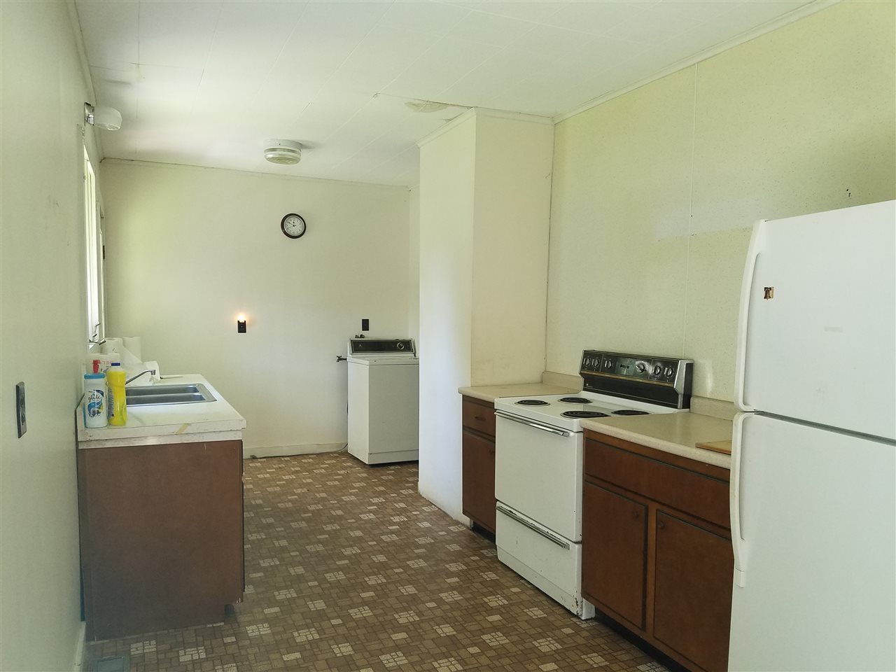 54 Leonard Road Dummerston, VT 05301 - Photo 3 of 24 Gallery Image 3