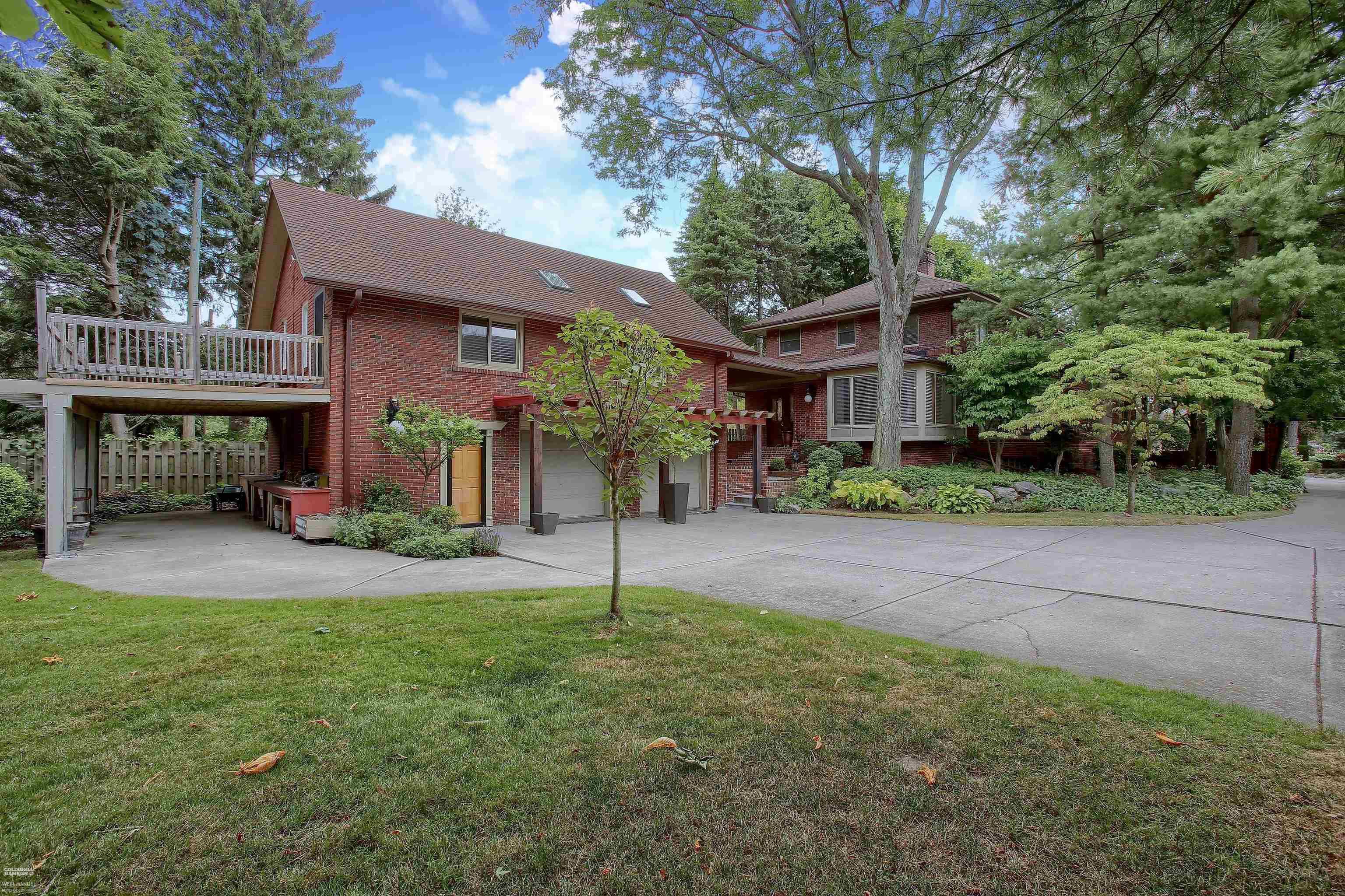 917 Lake Shore Road Grosse Pointe Shores, MI 48236 - Photo 5 of 44
