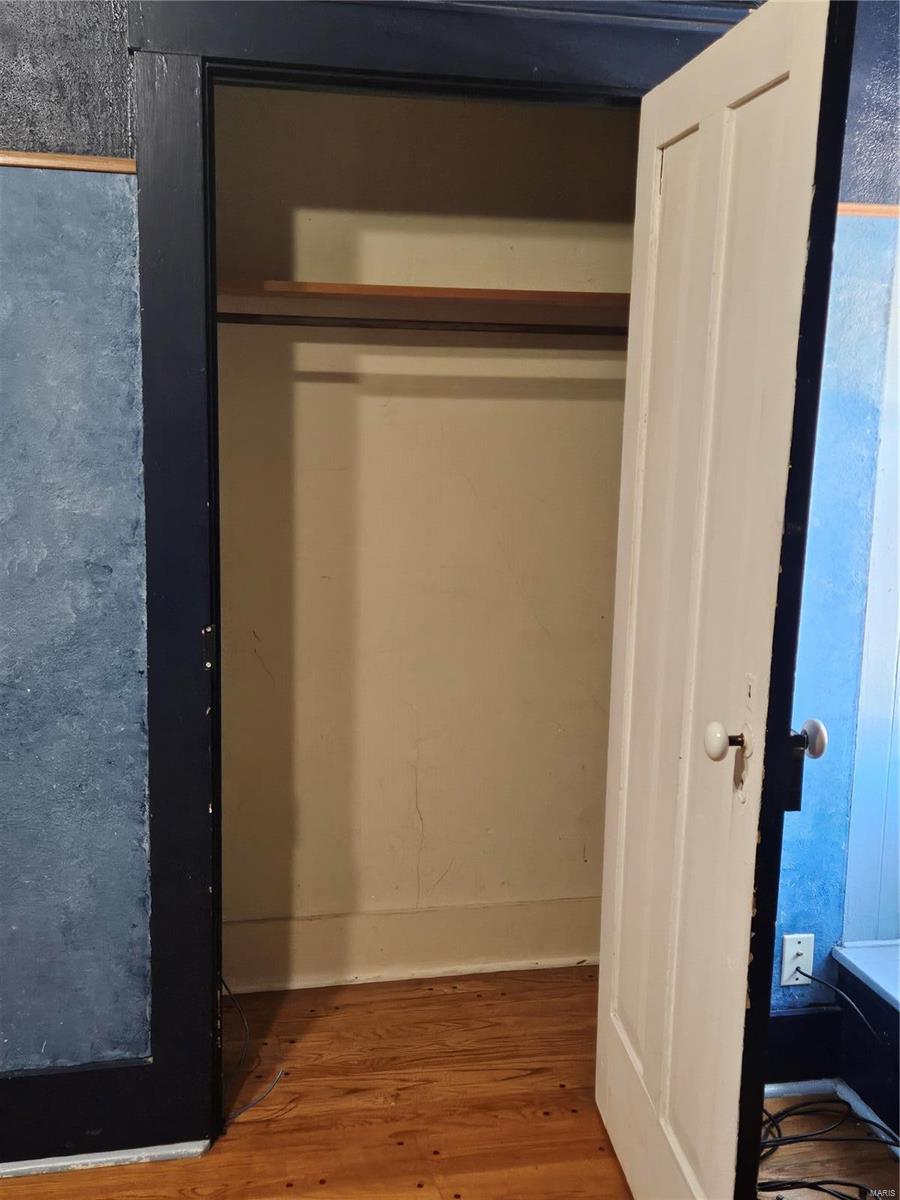 237 North Clinton Street Collinsville, IL 62234 - Photo 10 of 27