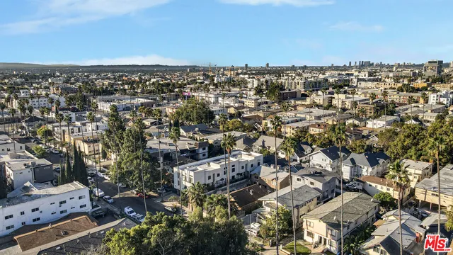 $1,650,000 | 1611 Winona Boulevard, Los Angeles, CA 90027