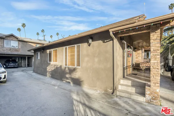 $1,549,000 | 1611 Winona Boulevard, Los Angeles, CA 90027