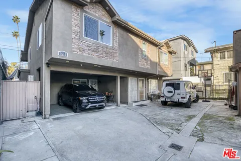 $1,648,000 | 1611 Winona Boulevard, Los Angeles, CA 90027