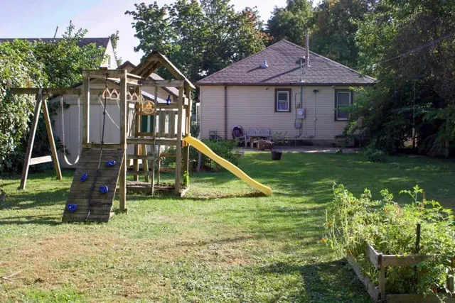 $264,000 | 1112 Marsh Street, Mankato, MN 56001