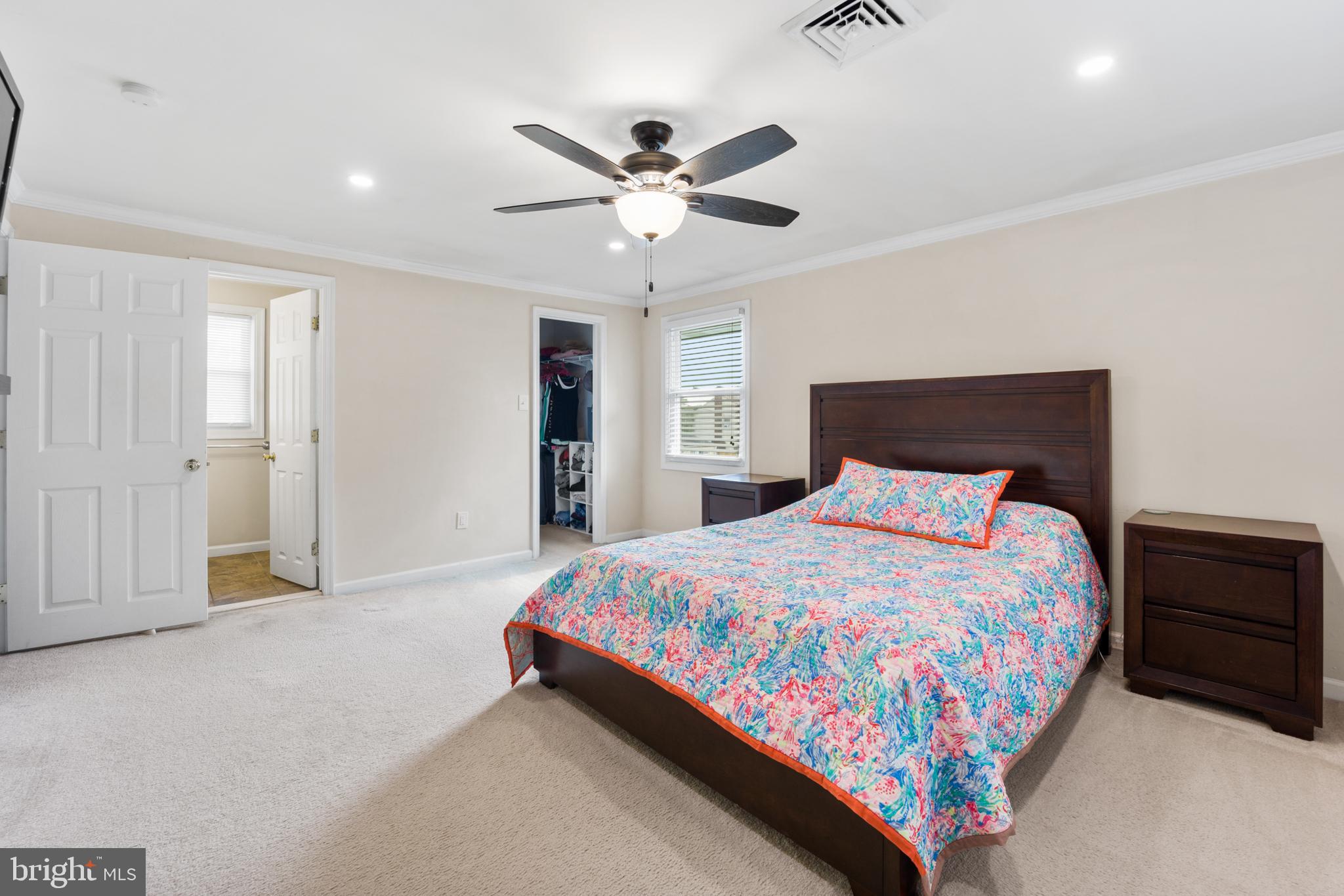 34 Tweed Road Levittown, PA 19056 - Photo 5 of 36 Master bedroom with Full Bath