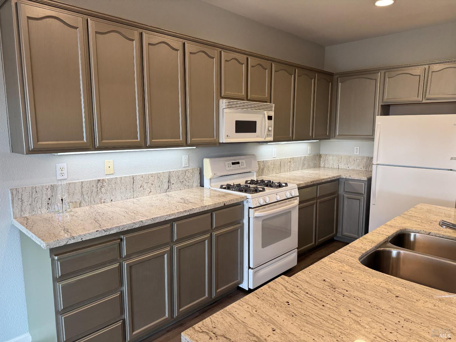 364 Whistling Straits Way Rio Vista, CA 94571 - Photo 8 of 28