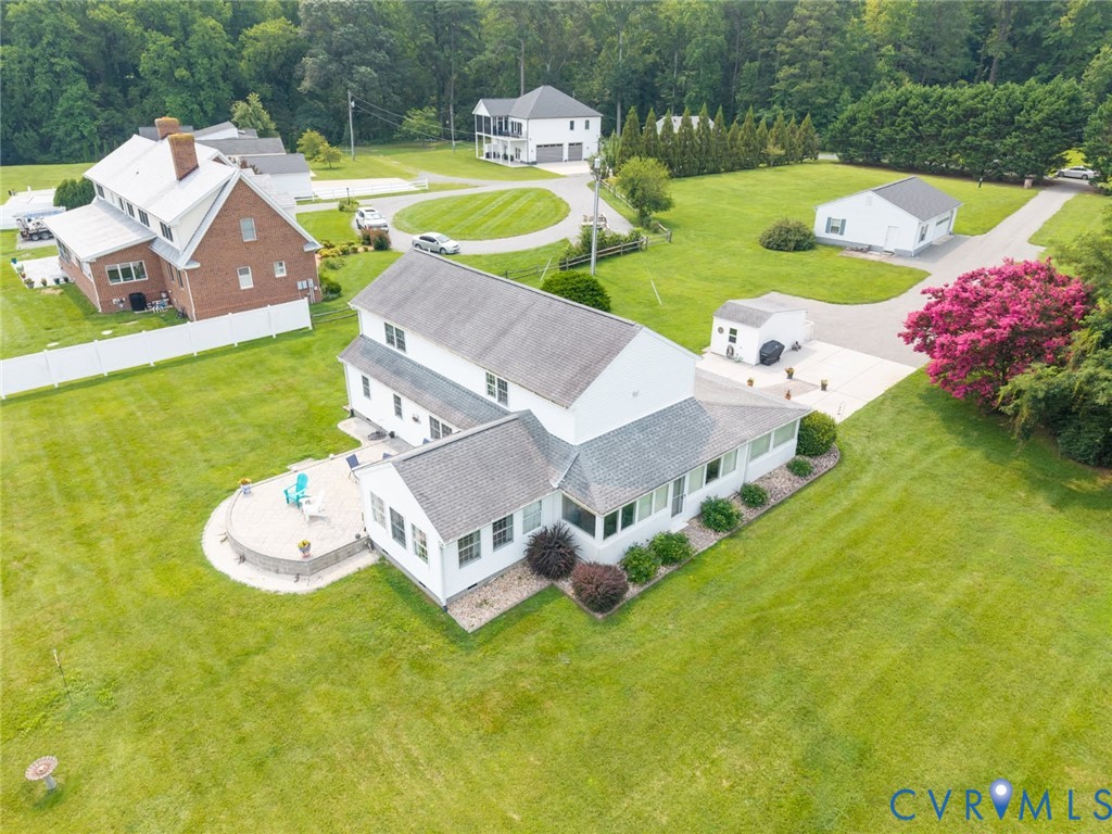 617 Sheepside Road Laneview, VA 22504 - Photo 4 of 33 Expansive property featuring a multi-story residen