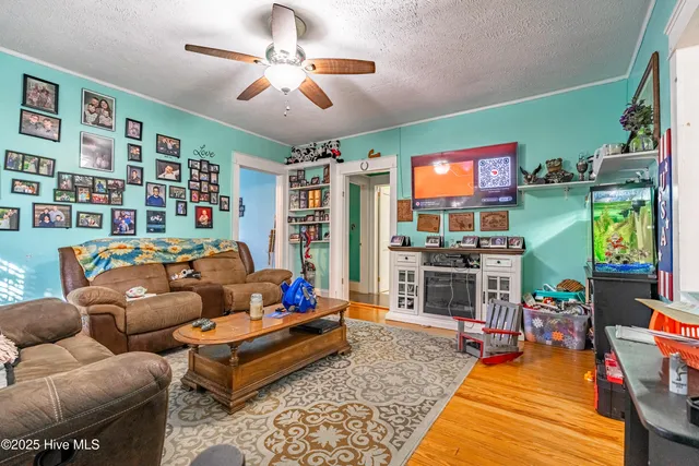 $143,500 | 402 East 2nd Avenue, Chadbourn, NC 28431