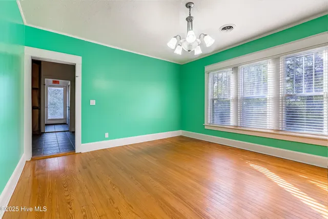 $143,500 | 402 East 2nd Avenue, Chadbourn, NC 28431