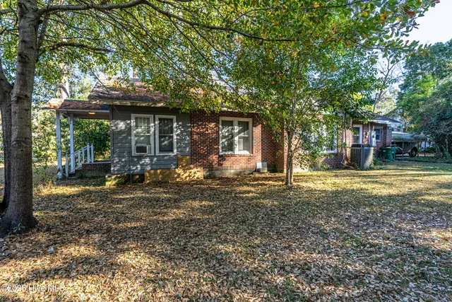 $143,500 | 402 East 2nd Avenue, Chadbourn, NC 28431