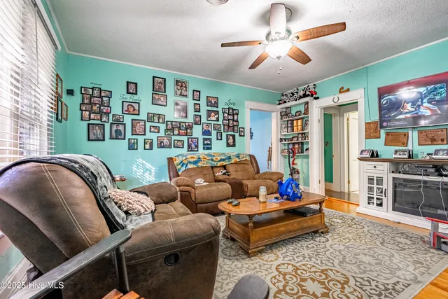 $143,500 | 402 East 2nd Avenue, Chadbourn, NC 28431