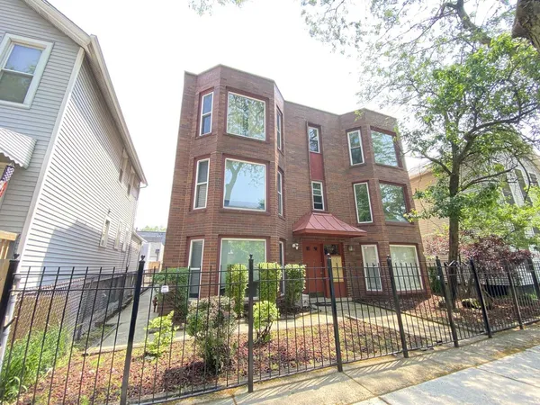 $1,900 | 919 South Carpenter Street, Unit 3N, Chicago, IL 60607