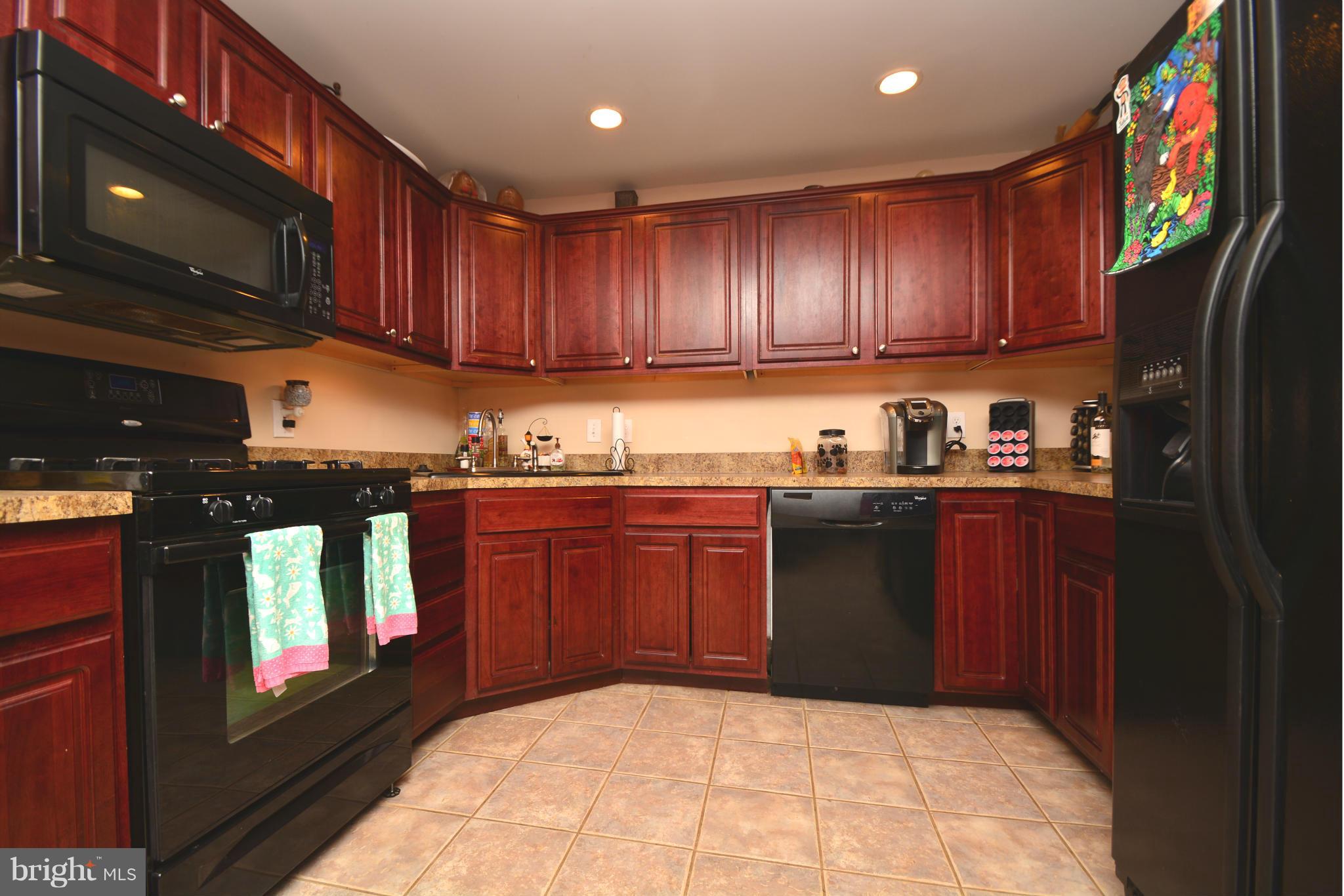 440 Old Home Road Baltimore, MD 21206 - Photo 2 of 30 Kitchen