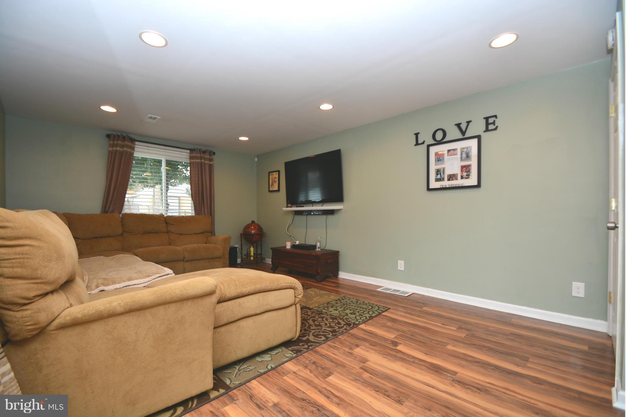440 Old Home Road Baltimore, MD 21206 - Photo 17 of 30 Bedroom
