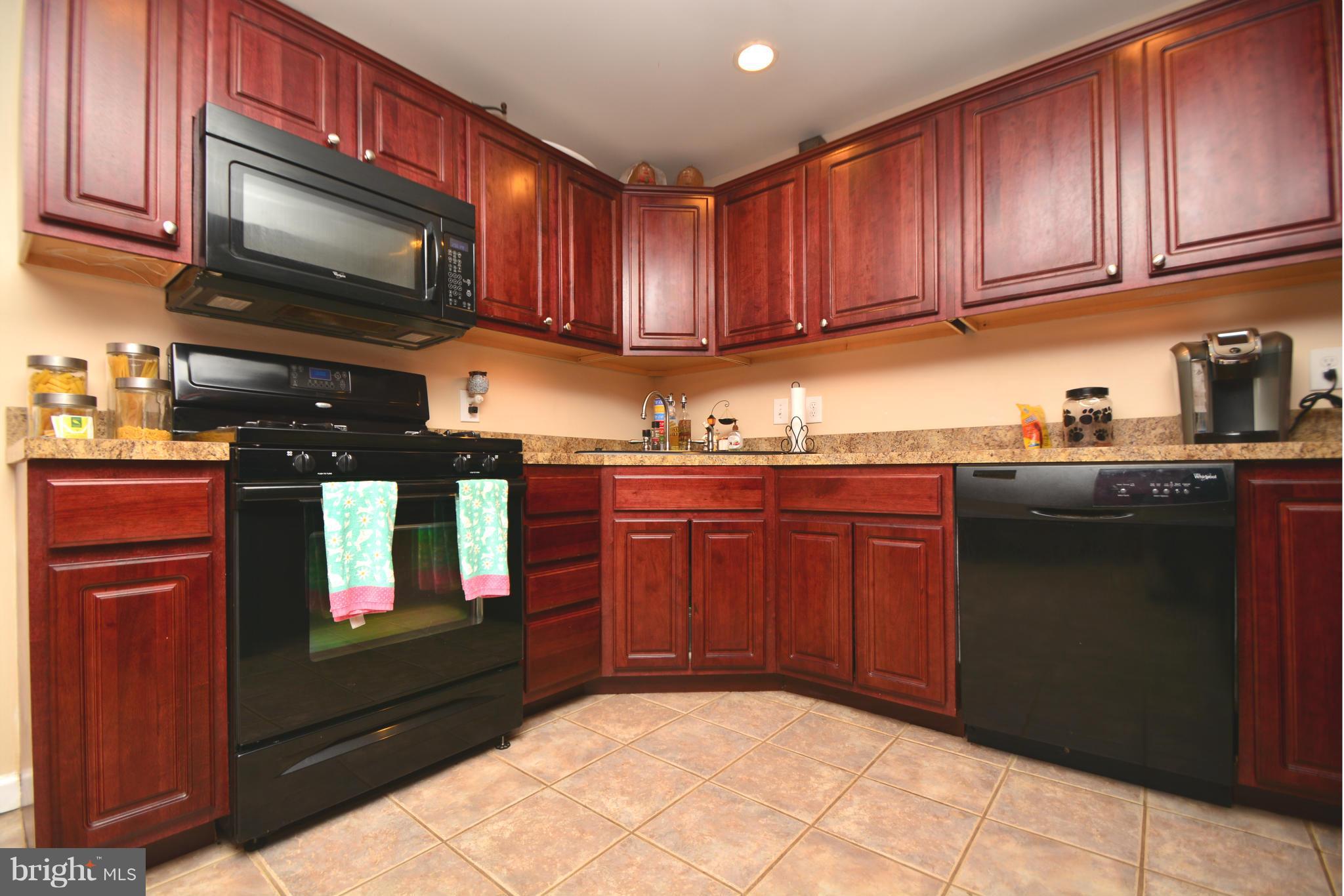 440 Old Home Road Baltimore, MD 21206 - Photo 3 of 30 Kitchen