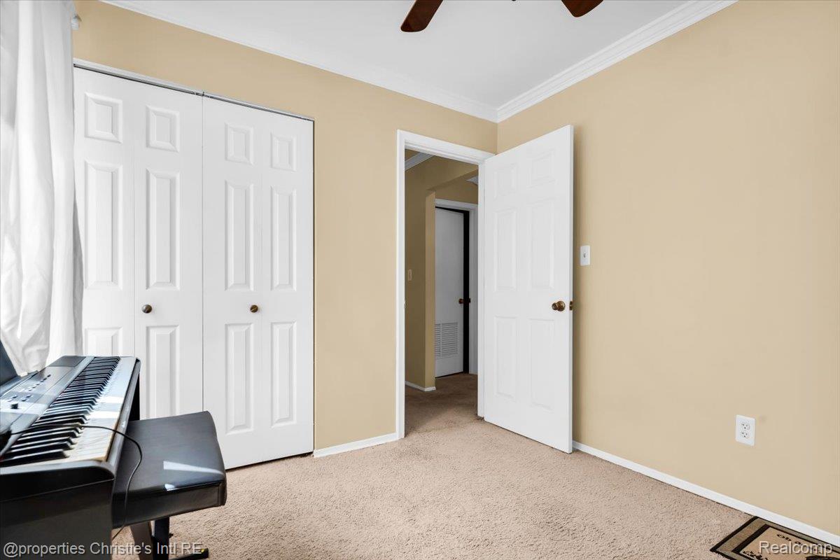 24177 Evergreen Road Southfield, MI 48075 - Photo 15 of 24 15-24177 Evergreen Rd-15.jpg