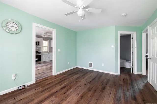 $2,800 | 27 Wood Street, Seymour, CT 06483