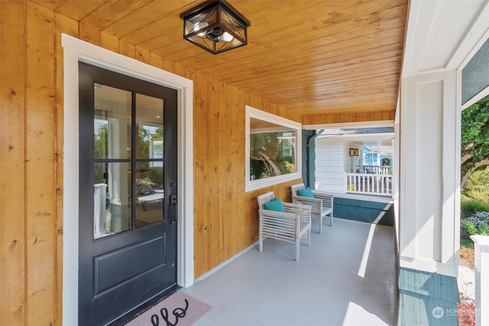 2204 North 38th Street Seattle, WA 98103 - Photo 2 of 40