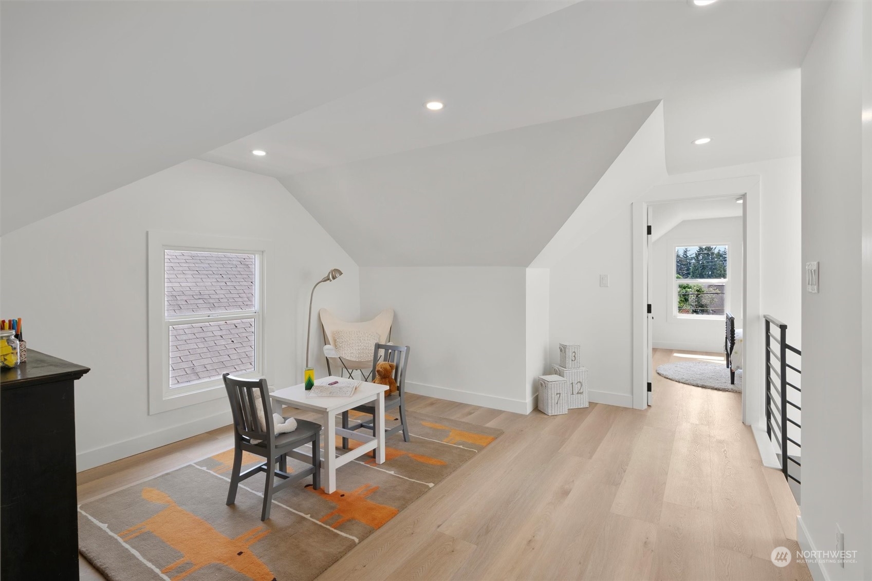 2204 North 38th Street Seattle, WA 98103 - Photo 26 of 40