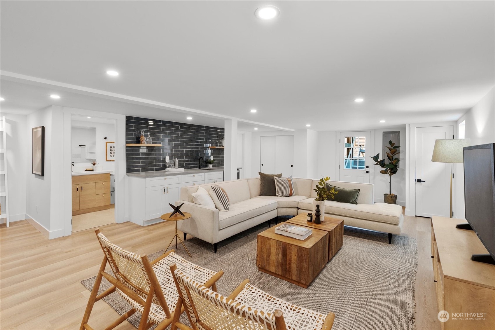 2204 North 38th Street Seattle, WA 98103 - Photo 33 of 40