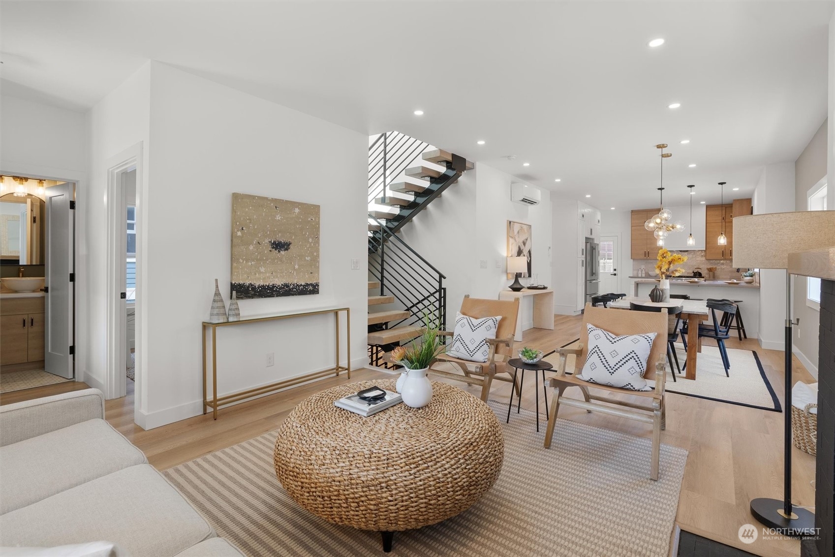 2204 North 38th Street Seattle, WA 98103 - Photo 10 of 40