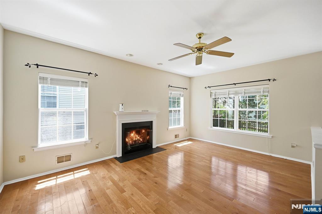 19 Colmart Way Bridgewater, NJ 08807 - Photo 15 of 44