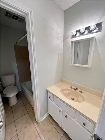 $1,100 | 120-123 Sandra Del Mar Drive, Mandeville, LA 70448